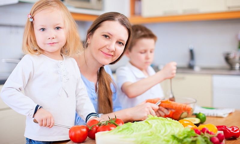 Ernährungserziehung: Kinder brauchen Vorbilder - Schwangerschaft, Stillzeit, Kindheit