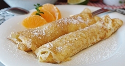 Holundermus in Kamutcrêpe